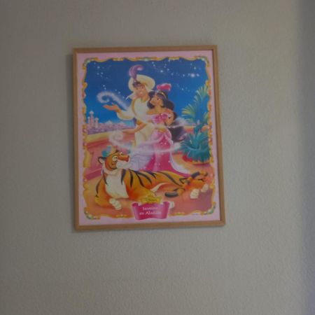 C101 Appartement Disneyland Монтеврен Екстериор снимка